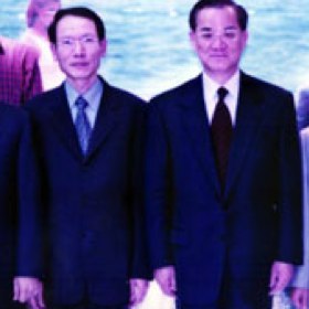 前副總統    連戰先生